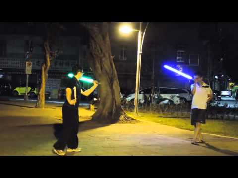 real lightsaber duel  緯政 v.s.  胡兄  070614
