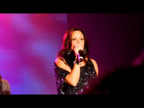 Sara Evans "A real fine place to start"