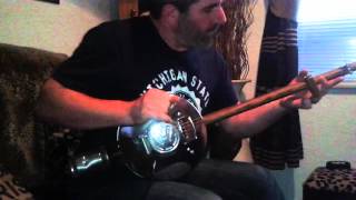 Ten Bob Nilsson - Dude Looks Like a Lady - Hubcap guitar