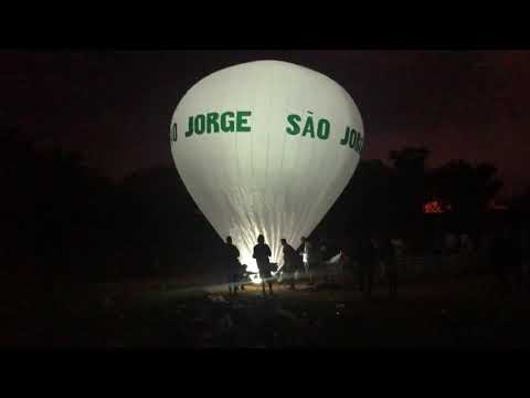 Balão poti 15 tamanho 11,80 turma luneta e play arte, dando show no céu de RJ