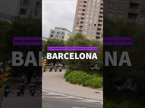 Autumn in Barcelona, Spain - Barcelona Bus Tour #travel #trip #sun #autumn #barcelona #spain