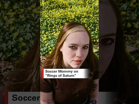 Soccer Mommy on "Rings of Saturn" #SoccerMommy