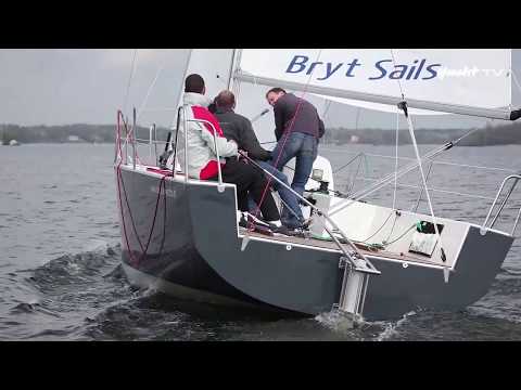 YACHT Test 2013 – NH Fun 30: Affordable Daysailer from Poland