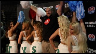 GYPSY KING! - TYSON FURY SEEMS TO BE ENJOYING HIMSELF WITH HIS PERSONAL CHEER-LEADERS!