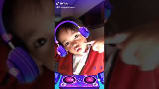Download lagu DJ arsyila enak susunya mama mp3