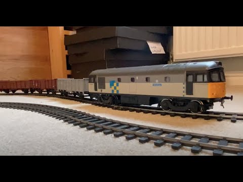 Lima O Gauge - BR Construction "Dutch" Livery & Open Wagons