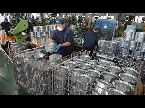 火消しつぼになる七輪を作るプロセス。鉄板1枚から七輪を生み出す日本工場の全貌！