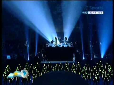Ivete Sangalo & Diego Torres - Creo en America (Presentacion Copa America 2011)