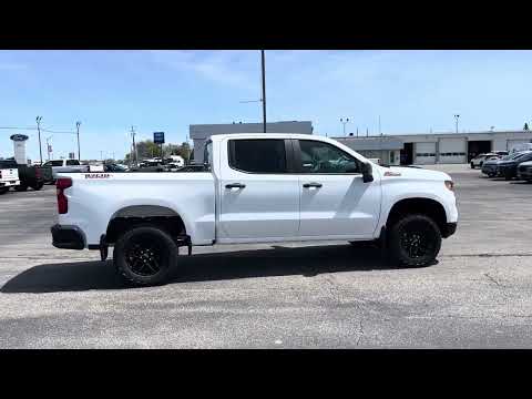 2026 Chevrolet Silverado 1500 Crew Cab Short Box 4-Wheel Drive Custom Trail Boss in White for sale at Lally Chevrolet Ltd. in Tilbury, ON