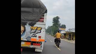 Download lagu Viral Story' Wa Truk Istiqfar Oleng 30 Detik Keren mp3 Download lagu Viral Story' Wa Truk Istiqfar Oleng 30 Detik Keren mp3