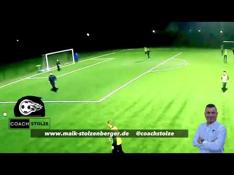 Fussballtraining: Abschlussspiel - Lenken und Pressen