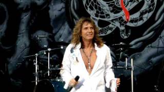 Whitesnake, Lay Down Your Love, full song, Chicago 7-19-2009