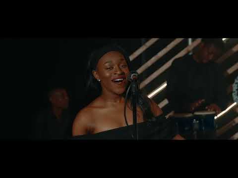 Nyaree Chanel - Wenyasha Remix (Live)