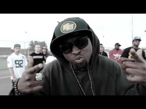 Deuce Fantastick - Put Your Hood Up