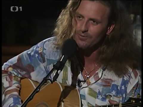 Kabát - Colorado. Pepa Vojtek solo. akustická kytara (TV klip Bolkoviny)youtube