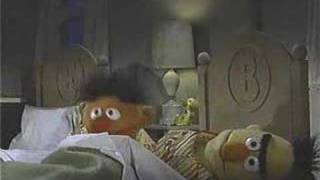 Classic Sesame Street - Ernie reads a book