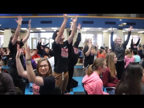 Flash Mob - Sing & Dance in High School Cafeteria (HD) 🎵💃🏽