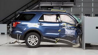 Ford Explorer passenger-side small overlap IIHS crash test