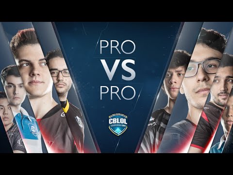 Pro vs Pro - Cosplays de Brucer