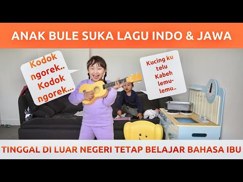 anak-bule-suka-lagu-indo-jawa-tinggal-diluar-negeri-tetap-belajar-bahasa-ibu