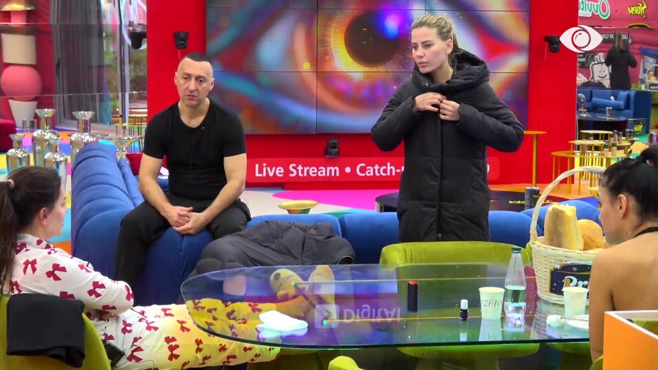 “Rri me këmbë në tokë”/ Debat mes G Banit dhe Valbonës: Kapesh pas fjalëve