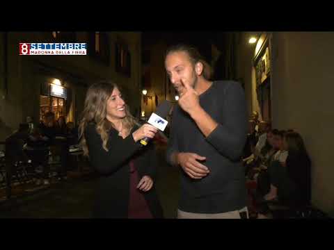 cantante fantasia pura italiana al corteggio storico