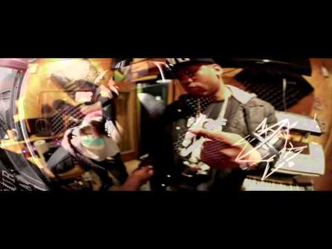 King Jigg feat  Boogz Boogetz in  COME AROUND