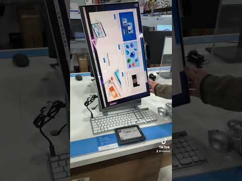 This Lenovo Yoga All In One is wild 😳