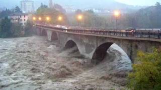 preview picture of video 'Serravalle Scrivia, il torrente in piena.'