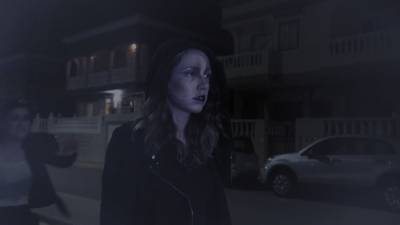 🩸 DARK MOON 🌑 | Cortometraje de terror y ciencia ficción (2025)