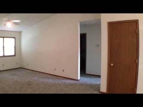 983-MF4-E2 - Video 1 of 1