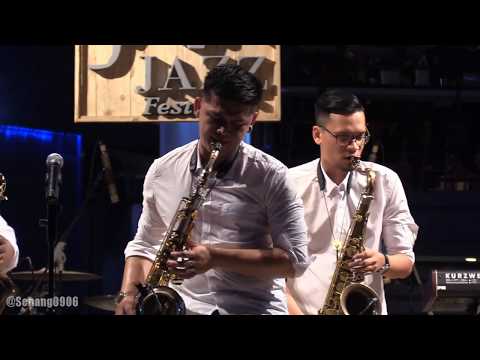 Saxx In The City - In The Night @ JJF 2018 [HD]