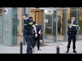Woningoverval in flat Almere Poort, drie verdachten in PostNL-kleding aangehouden