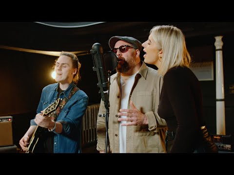 Cardinal Black - On My Own (One Mic/One Take)