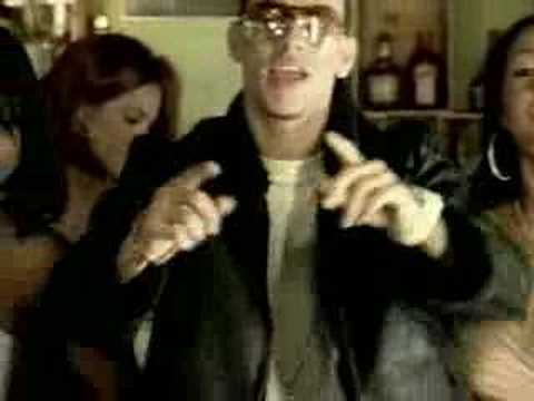 Magnate y Valentino Quiero sentir tu cuerpo Gargolas 4