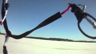 preview picture of video 'snowkiting, Helsinki, 2012 March'
