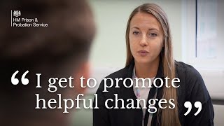 What does a forensic psychologist do in a prison?