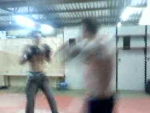 Thiago Koch vs Cachorro loco