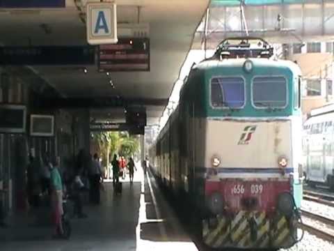 E656.039 in partenza con l' EXP 14392 "Pellegrini" Siracusa - Lourdes