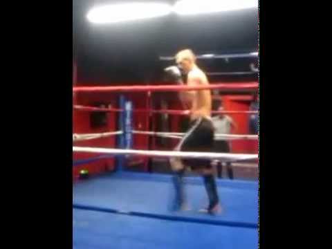 Sparring a 6'4 Giant Muay Thai Fighter (2010)