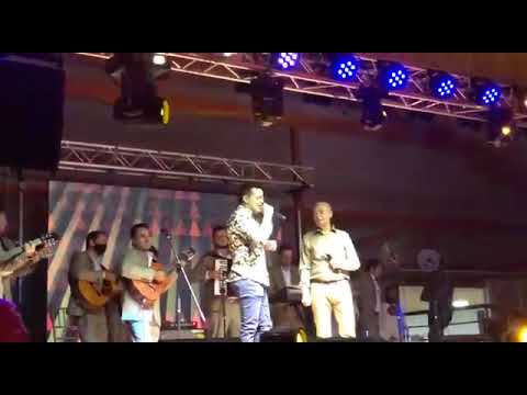 Luis Alberto Posada ft. Yeison Jiménez cantan en vivo Raíces