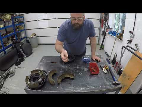 Triumph Stag Rear Brakes -  Adjusters and Handbrake Assembly