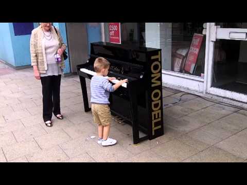 we just found tom odell's piano in the street!