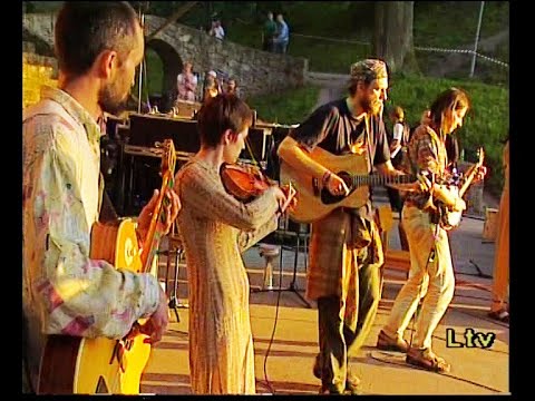 Reelroadъ - выступление на фестивале Vendene 2002/ performance at Vendene folk festival 2002