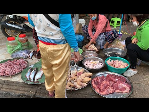 Morning Street Food at Orussey Market | Traveling around Phnom Penh city 2021