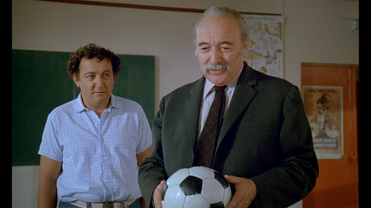 Miniature de la vidéo Le Maître d'école - Bande Annonce  (1981) du film Le Maître d'école