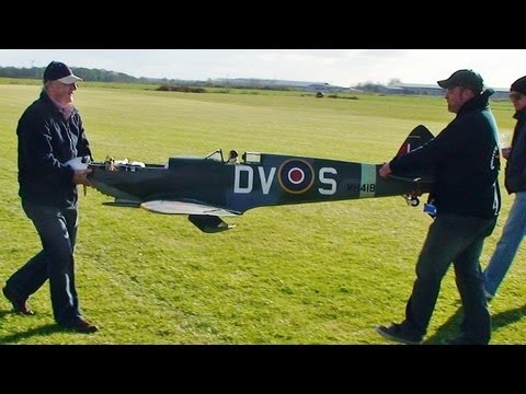 LARGE 1/4 SCALE MICK REEVES RC SPITFIRE EP TEST FLIGHT AT LMA RC MODEL AIRCRAFT SHOW ROUGHAM - 2013