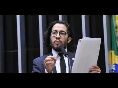 Com medo de ameaças, Jean Wyllys, do PSOL, desiste de mandato e deixa o Brasil .