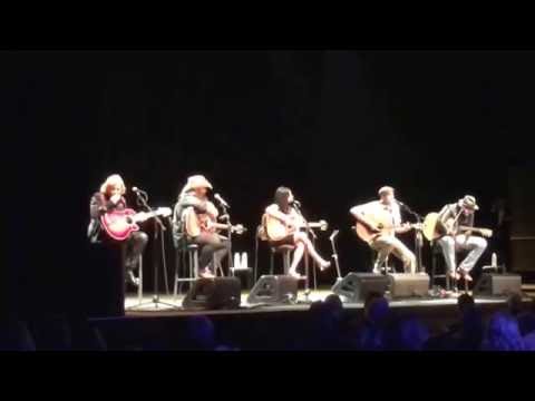 You Can Close Your Eyes -James Taylor with Vince Gill and stars at All for the Hall benefit 2017