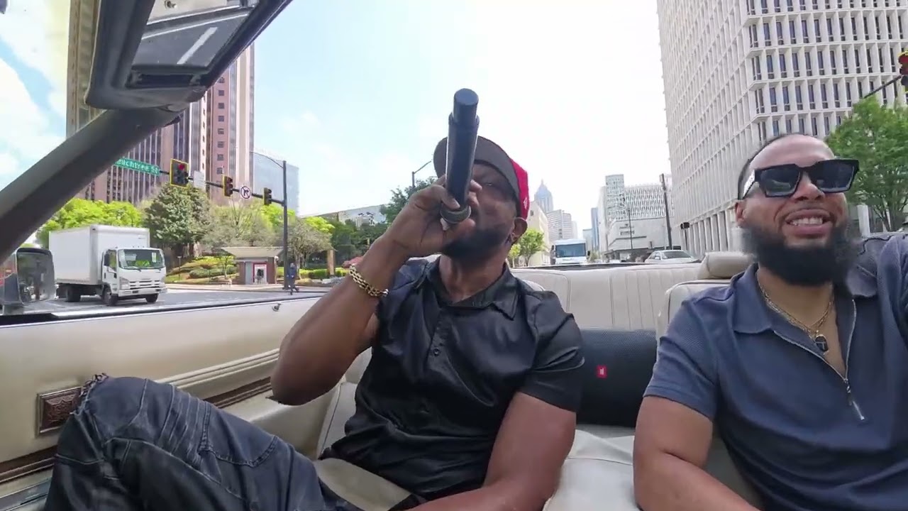 Ray Lavender Performs His R&B Classic “Put It Down” | Cadillac Chronicles